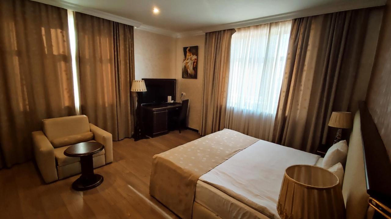 Smith'S Boutique Hotel Baku Bagian luar foto