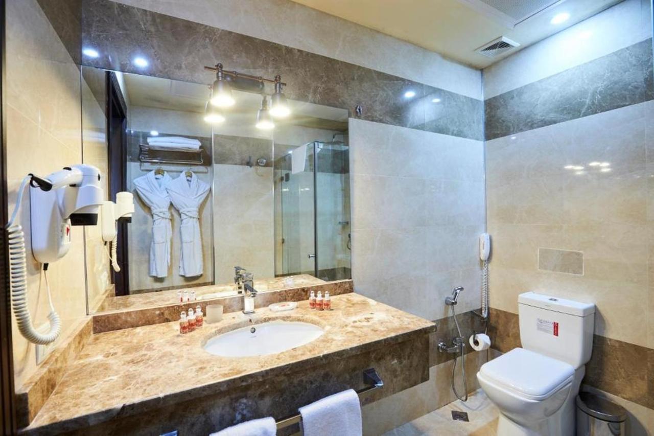 Smith'S Boutique Hotel Baku Bagian luar foto