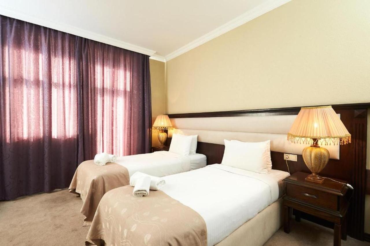Smith'S Boutique Hotel Baku Bagian luar foto