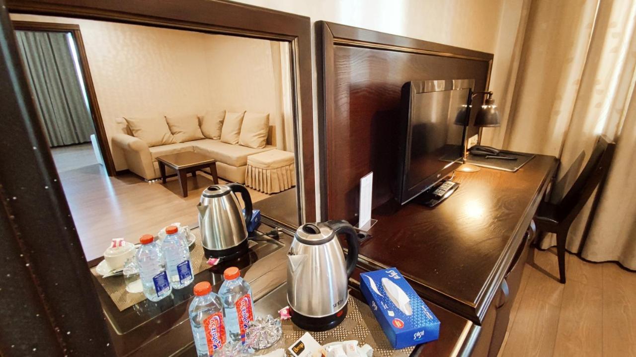 Smith'S Boutique Hotel Baku Bagian luar foto